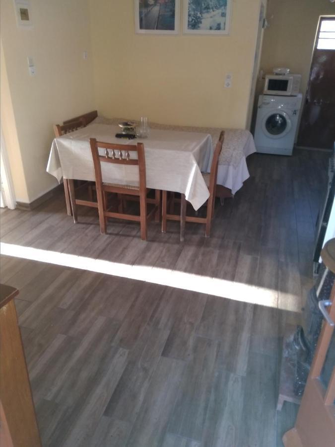 Traditional House With View Drymon Екстер'єр фото